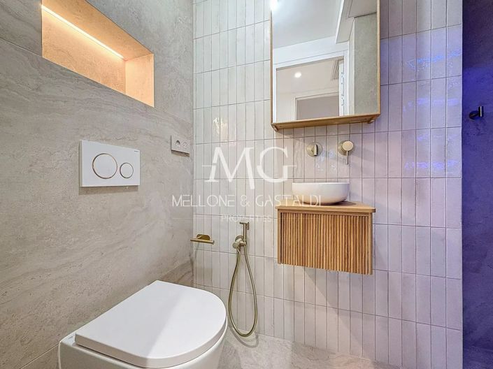 Image No.22-5 Bed House for sale