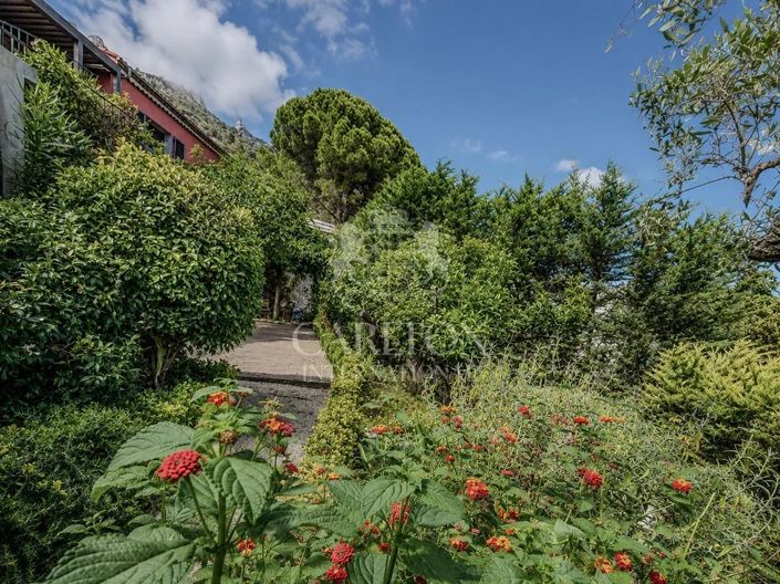 Image No.29-4 Bed House for sale