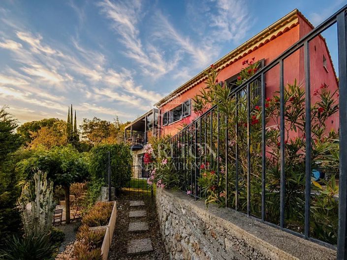 Image No.31-4 Bed House for sale