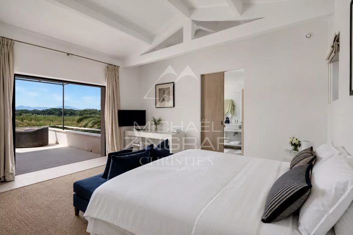 Image No.17-5 Bed House for sale