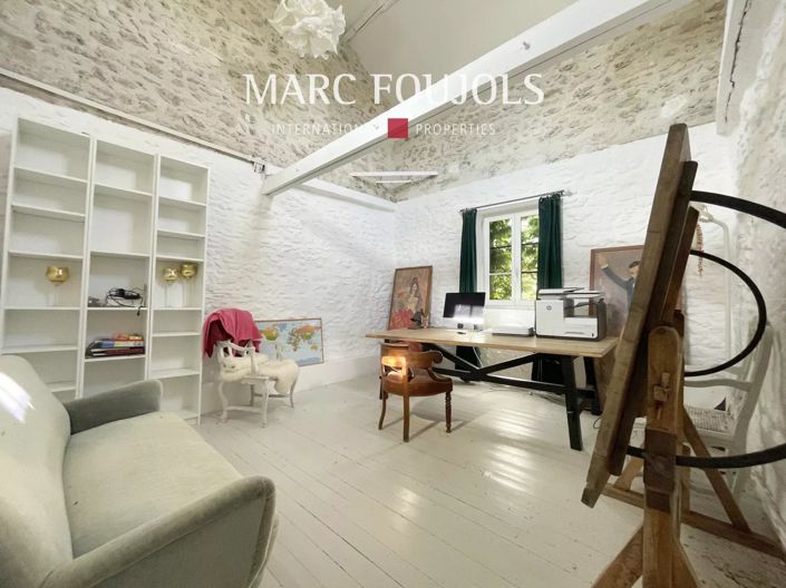 Image No.17-5 Bed House for sale