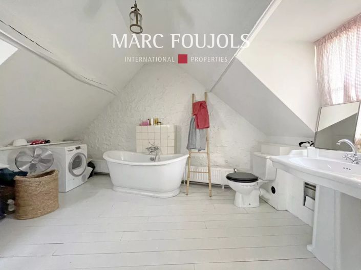 Image No.19-5 Bed House for sale