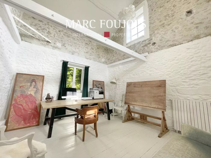 Image No.20-5 Bed House for sale