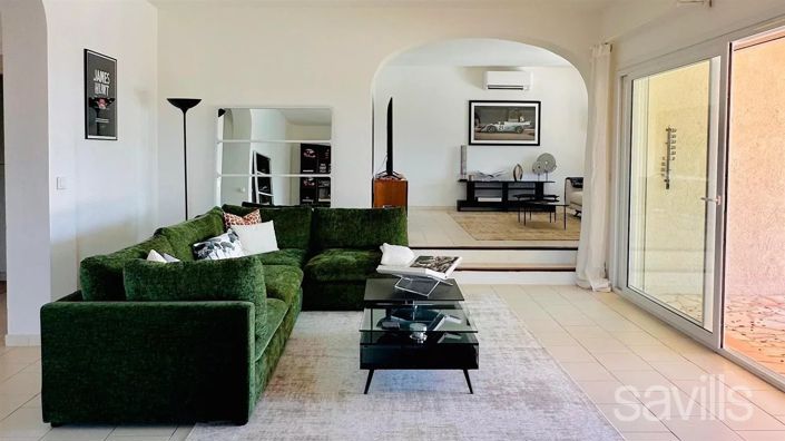 Image No.9-4 Bed House for sale