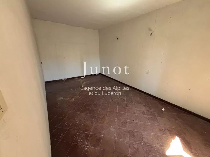 Image No.8-2 Bed House for sale