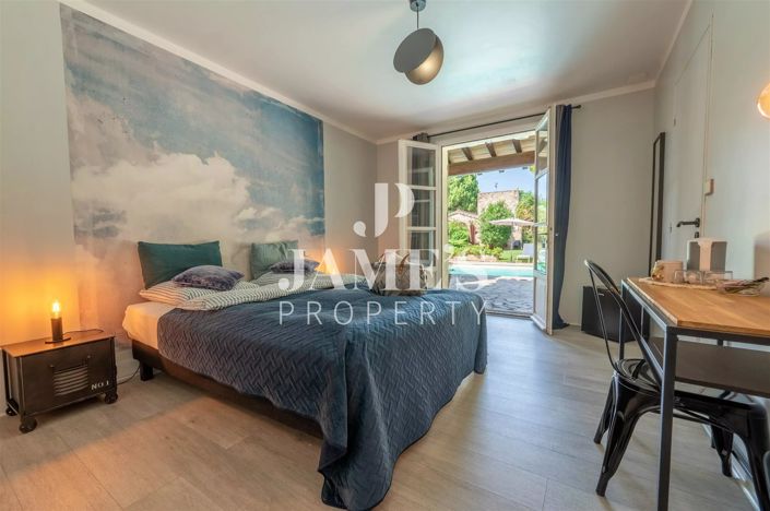 Image No.13-7 Bed House for sale