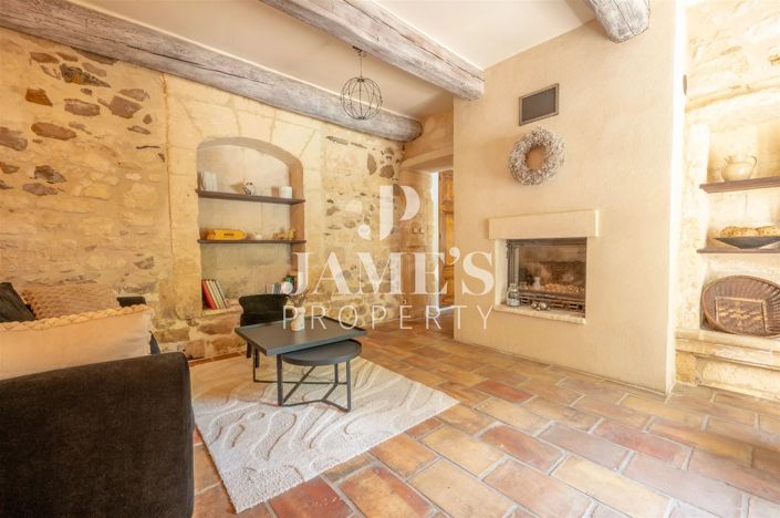 Image No.9-7 Bed House for sale