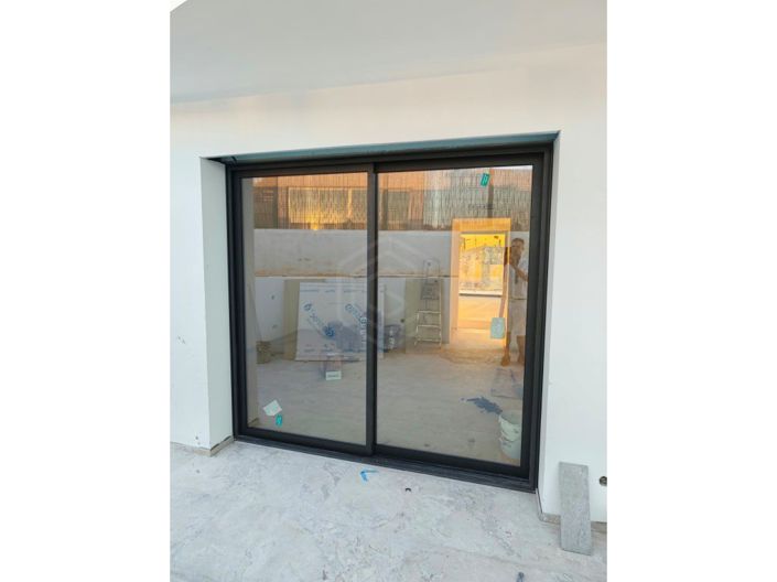 Image No.17-4 Bed House for sale