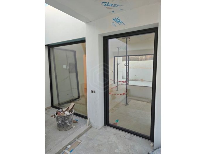 Image No.7-4 Bed House for sale