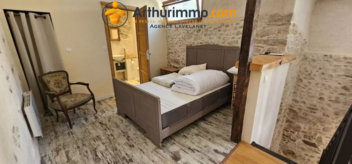 Image No.8-3 Bed House for sale