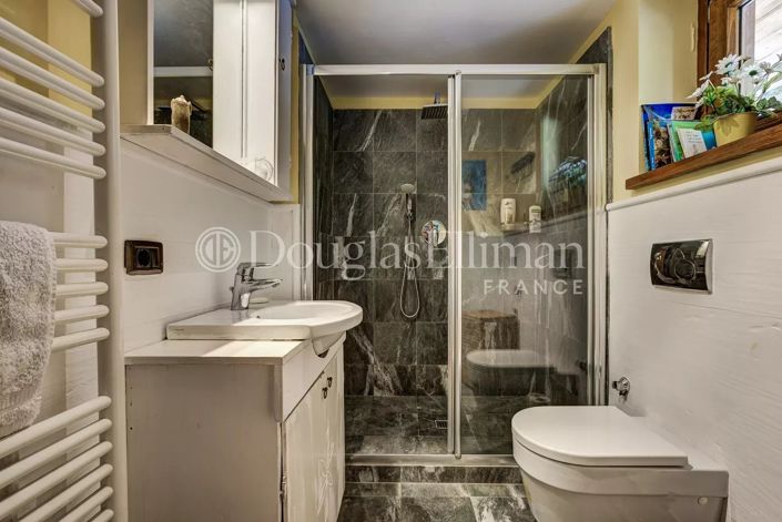 Image No.15-3 Bed House for sale
