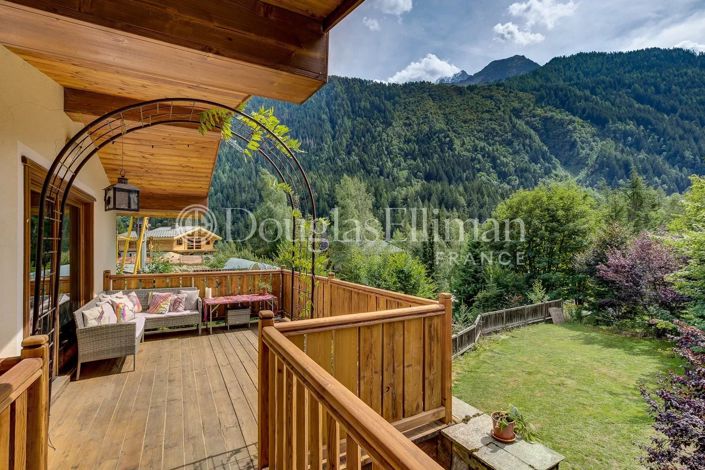 Image No.8-3 Bed House for sale