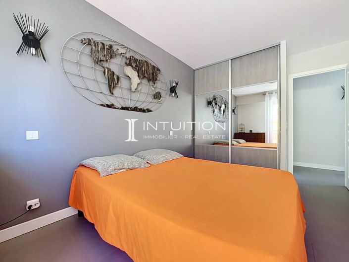Image No.18-2 Bed Apartment for sale