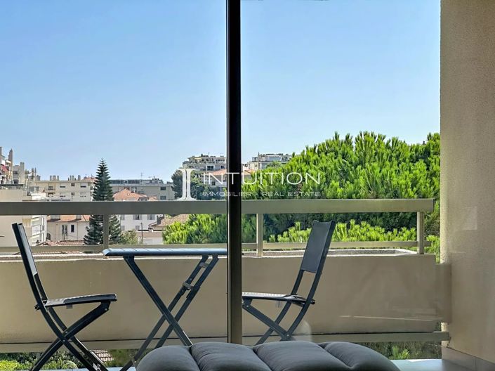 Image No.21-2 Bed Apartment for sale