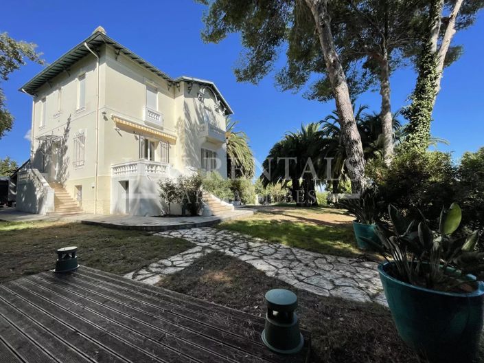 Image No.2-5 Bed House for sale