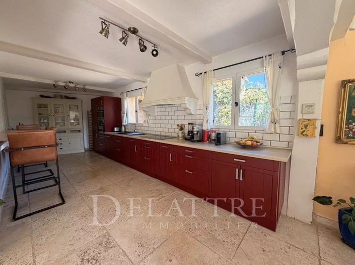 Image No.11-5 Bed House for sale