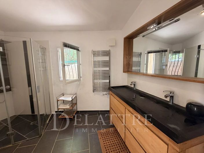 Image No.14-5 Bed House for sale