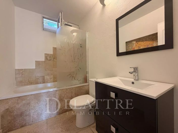 Image No.15-5 Bed House for sale