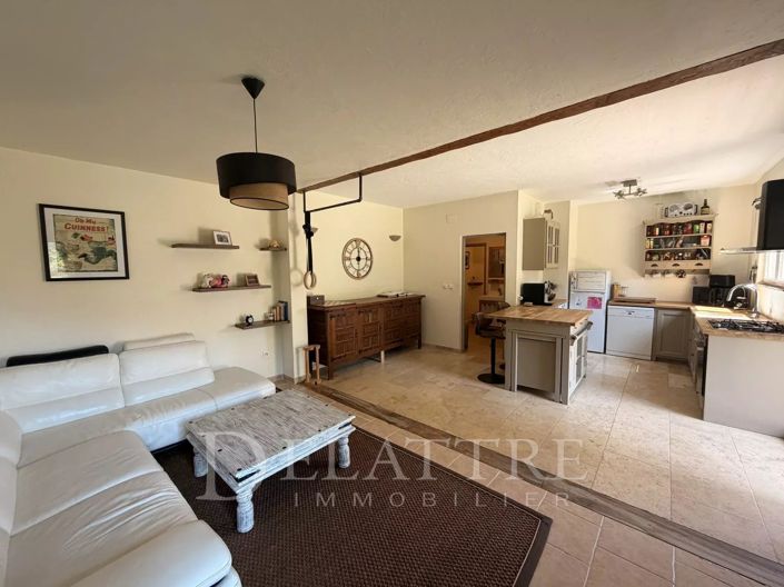 Image No.22-5 Bed House for sale