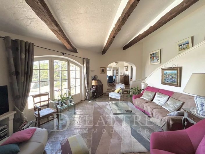 Image No.15-3 Bed House for sale