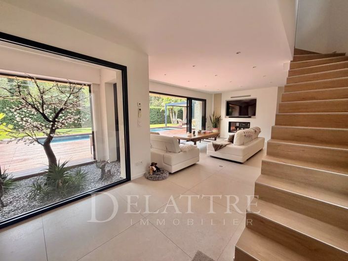 Image No.14-5 Bed House for sale