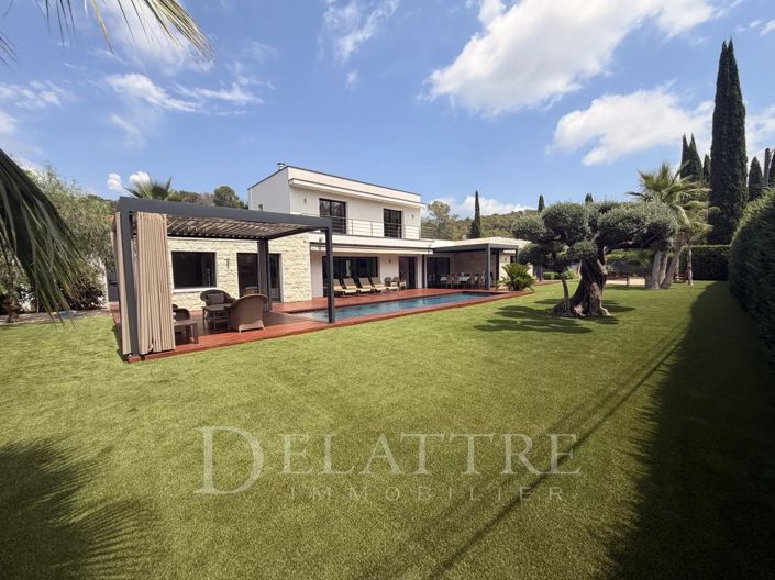Image No.2-5 Bed House for sale