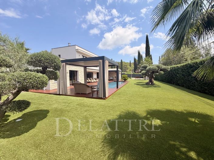 Image No.3-5 Bed House for sale
