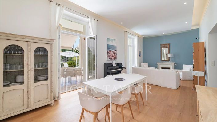 Image No.5-7 Bed House for sale