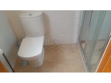 ai6qyx8djunnc40m12