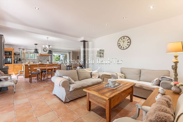 Image No.27-5 Bed House for sale