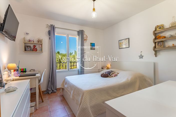 Image No.39-5 Bed House for sale