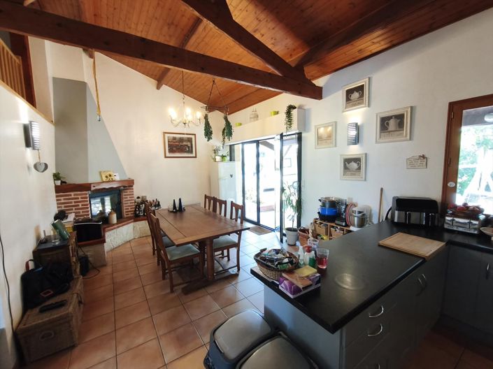 Image No.9-4 Bed House for sale