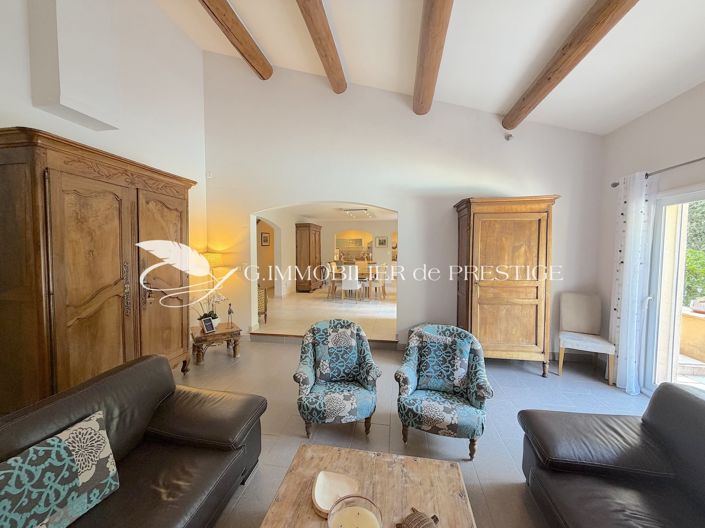 Image No.16-5 Bed House for sale
