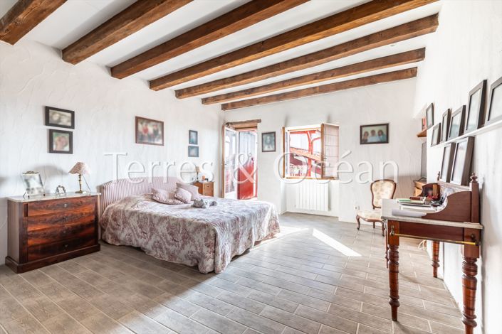 Image No.13-7 Bed House for sale