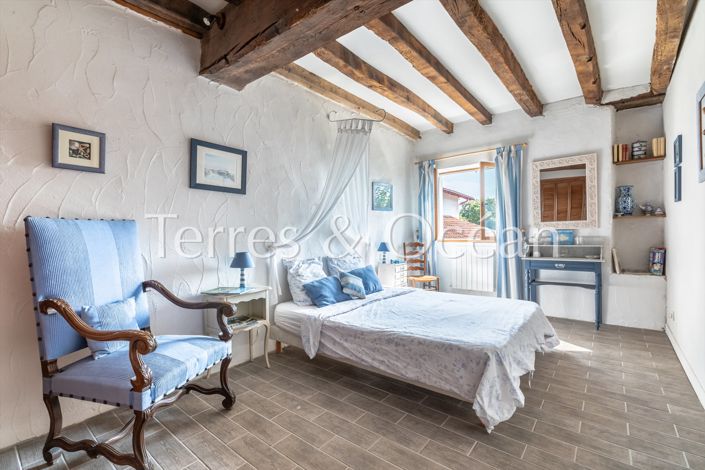 Image No.16-7 Bed House for sale