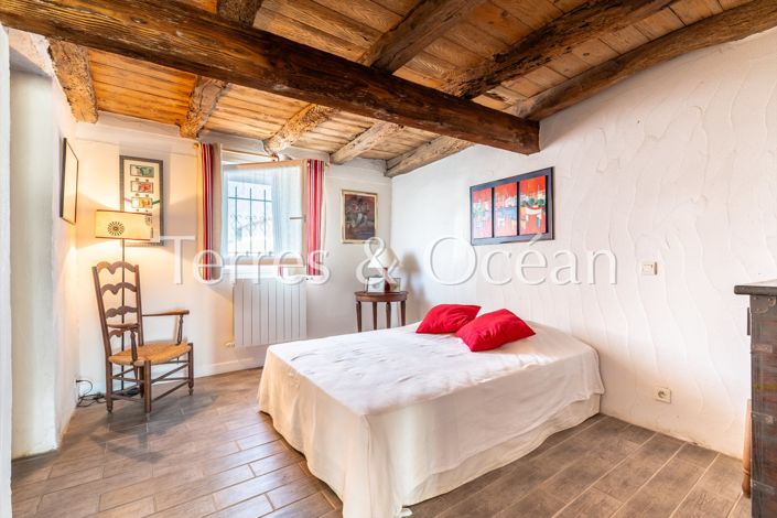 Image No.19-7 Bed House for sale