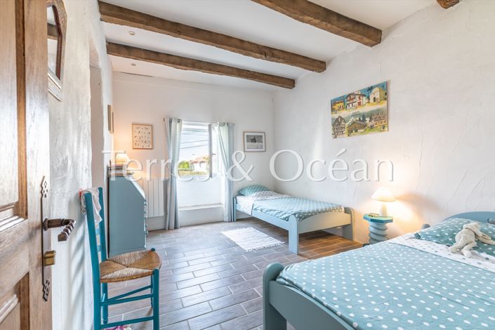 Image No.21-7 Bed House for sale