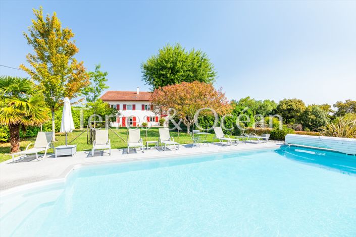 Image No.7-7 Bed House for sale