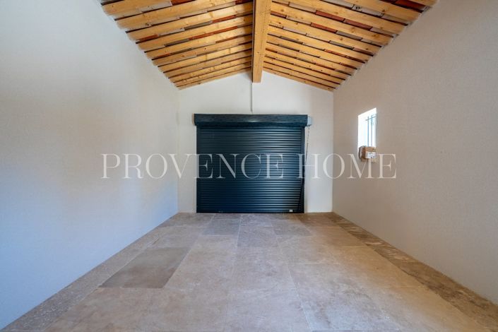 Image No.18-4 Bed House for sale