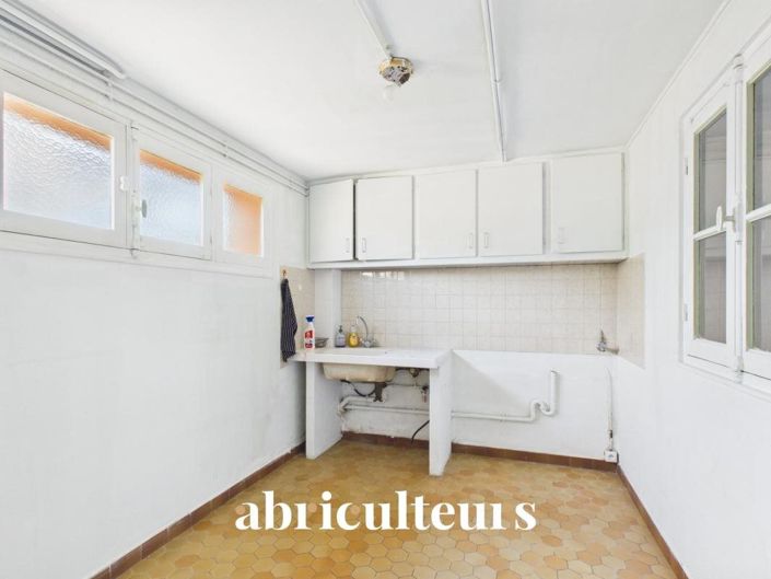 Image No.16-3 Bed House for sale