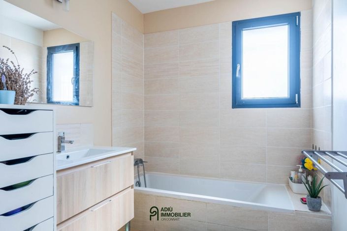 Image No.14-3 Bed House for sale