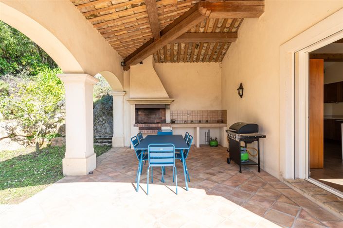 Image No.15-4 Bed House for sale