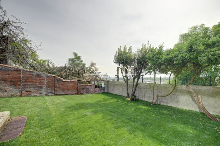Image No.18-5 Bed House for sale