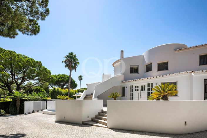 Image No.24-4 Bed House for sale