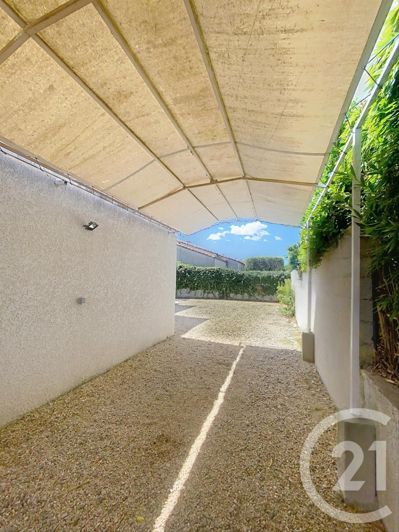 Image No.19-4 Bed House for sale