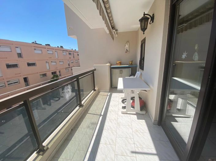 Image No.2-Appartement de 4 chambres à vendre à Le Lavandou