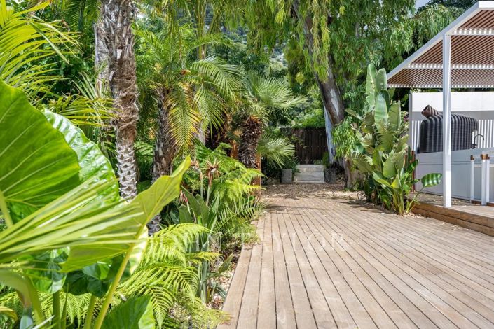 Image No.16-6 Bed House for sale