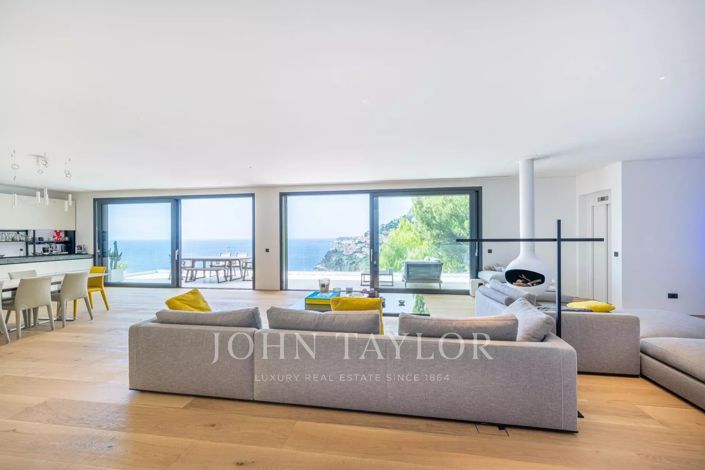 Image No.7-6 Bed House for sale