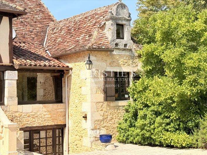 Image No.2-5 Bed House for sale