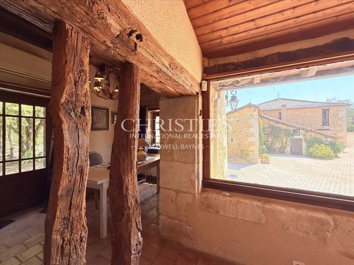 Image No.22-5 Bed House for sale
